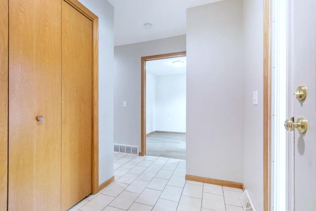 2414 Commercial Avenue, Madison, WI 53704