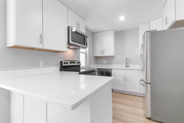 2414 Commercial Avenue, Madison, WI 53704