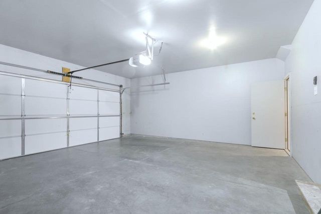 2414 Commercial Avenue, Madison, WI 53704