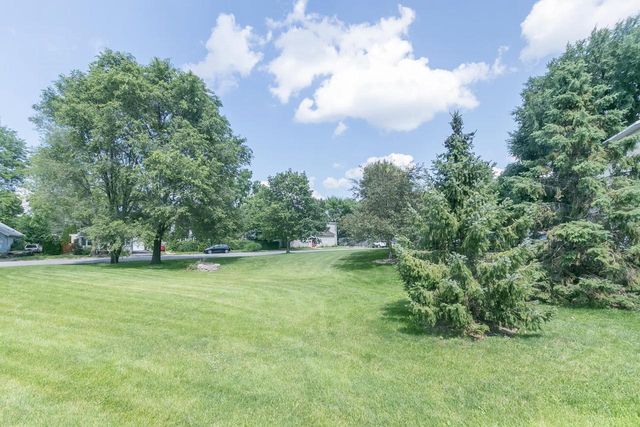 2414 Commercial Avenue, Madison, WI 53704