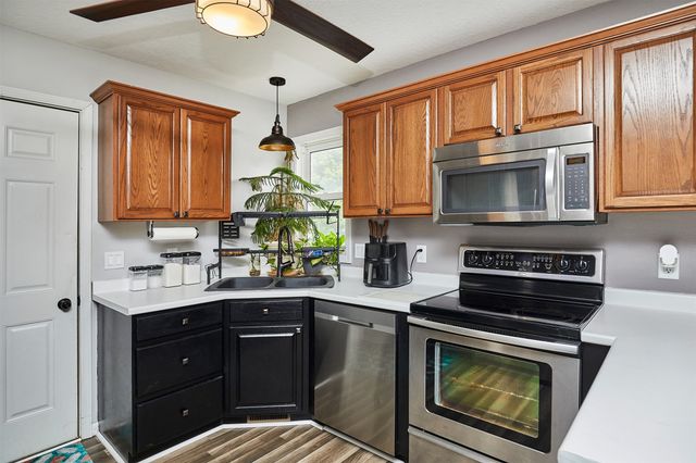 1918 Swan Court, Norwalk, IA 50211