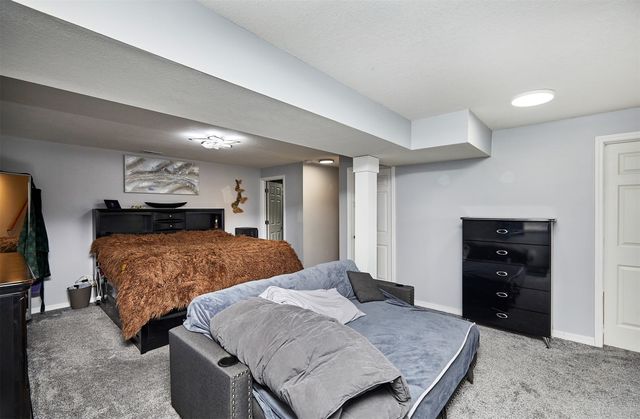 1918 Swan Court, Norwalk, IA 50211