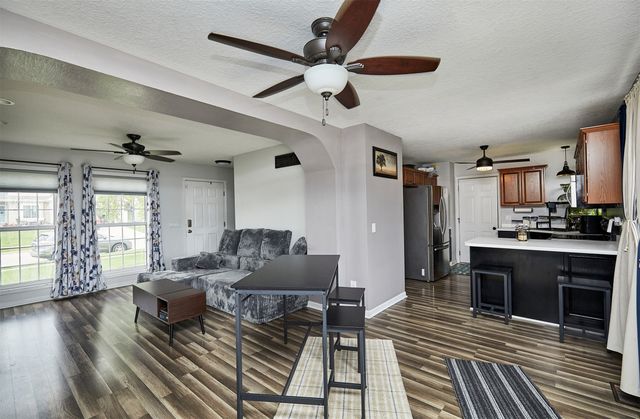 1918 Swan Court, Norwalk, IA 50211