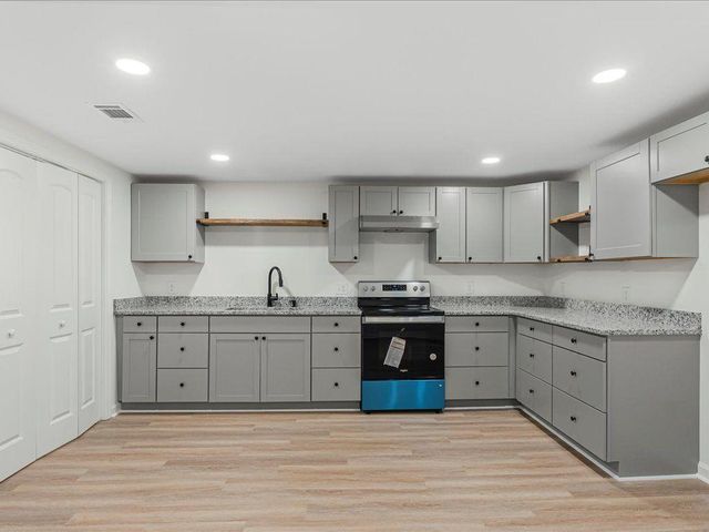 2092 Redbud SW Court, Marietta, GA 30008
