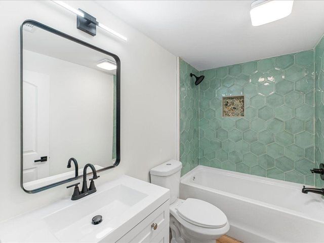 2092 Redbud SW Court, Marietta, GA 30008