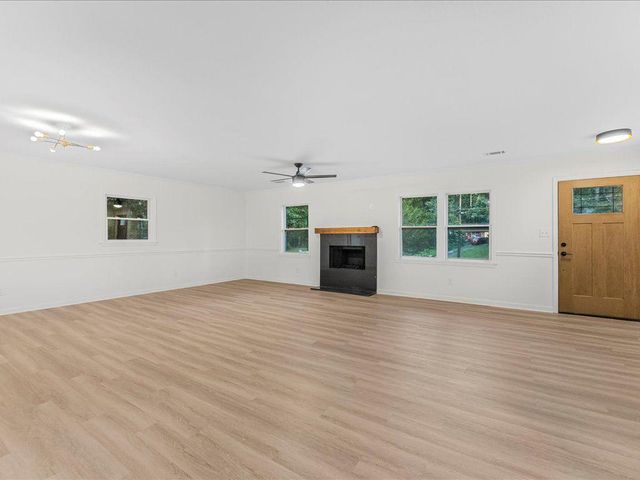 2092 Redbud SW Court, Marietta, GA 30008