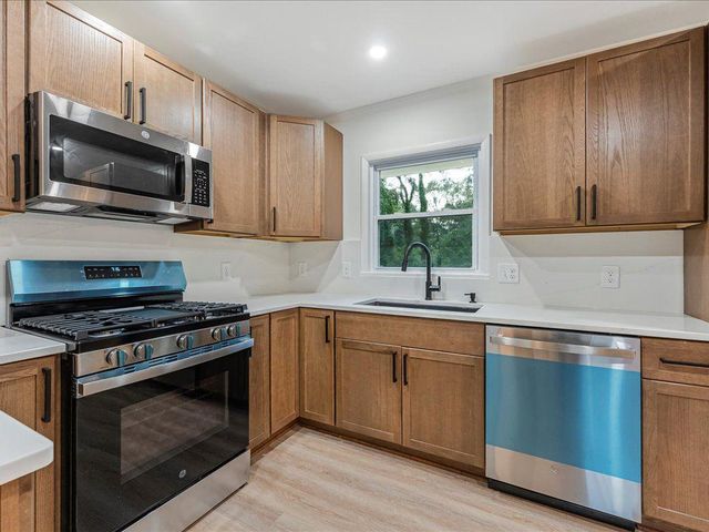 2092 Redbud SW Court, Marietta, GA 30008