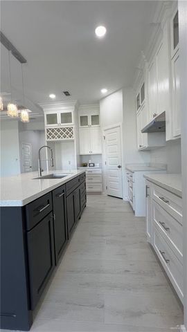 100 Brooks S Circle, La Feria, TX 78559