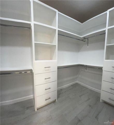 100 Brooks S Circle, La Feria, TX 78559