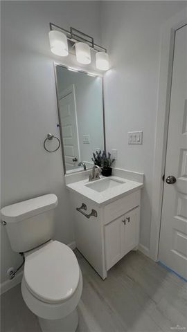 100 Brooks S Circle, La Feria, TX 78559