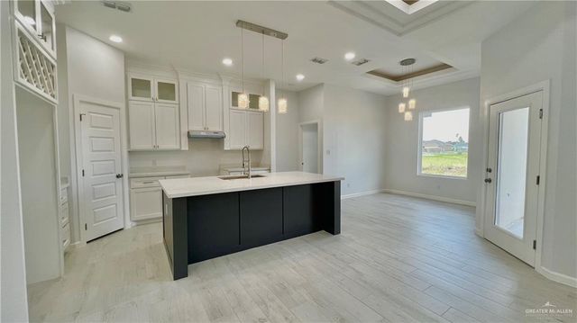 100 Brooks S Circle, La Feria, TX 78559