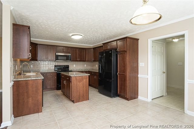 5529 Walking Trail Way, Hope Mills, NC 28348