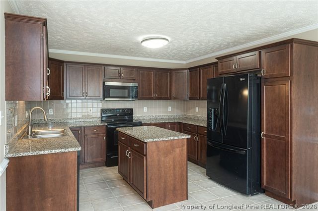 5529 Walking Trail Way, Hope Mills, NC 28348