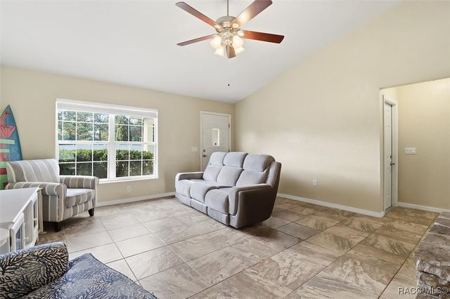 31 Banyan Pass Loop, Ocala, FL 34472