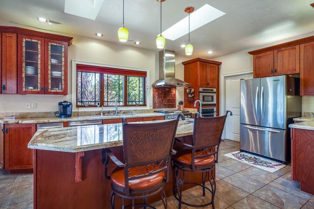 5603 Gold Mountain, Mountain Ranch, CA 95246