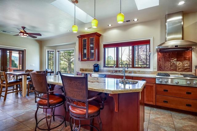 5603 Gold Mountain, Mountain Ranch, CA 95246