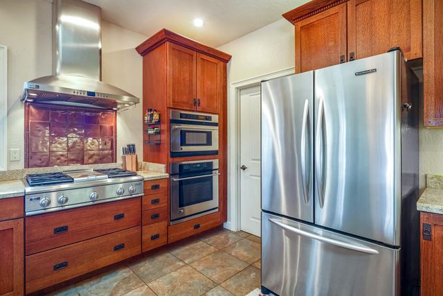 5603 Gold Mountain, Mountain Ranch, CA 95246