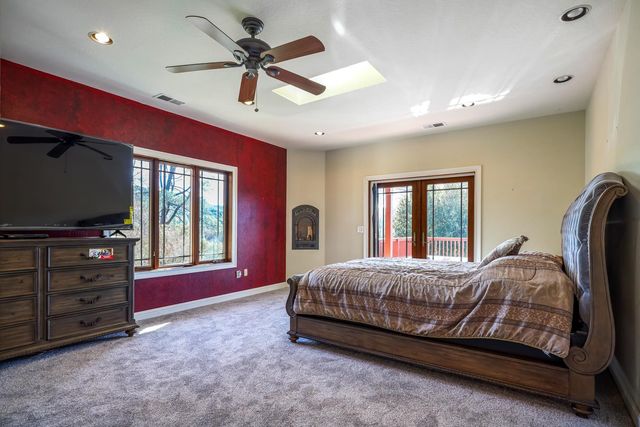 5603 Gold Mountain, Mountain Ranch, CA 95246