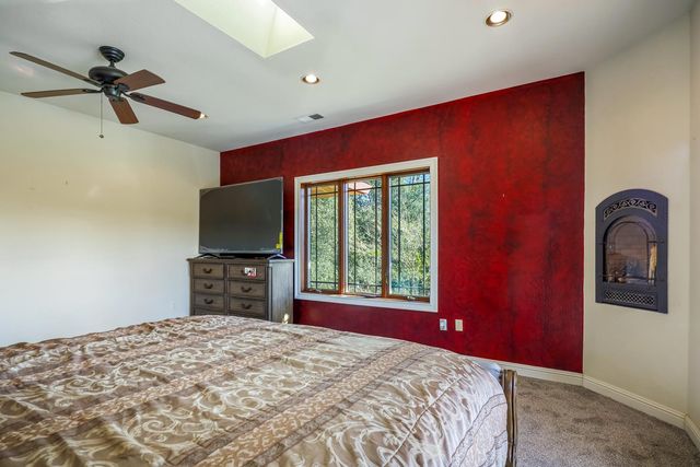 5603 Gold Mountain, Mountain Ranch, CA 95246