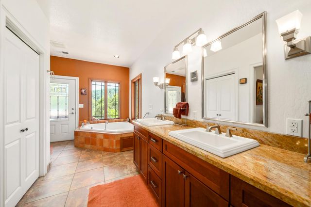 5603 Gold Mountain, Mountain Ranch, CA 95246