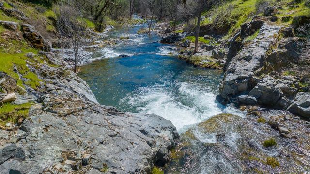 5603 Gold Mountain, Mountain Ranch, CA 95246