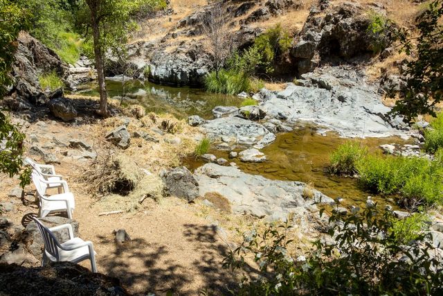 5603 Gold Mountain, Mountain Ranch, CA 95246