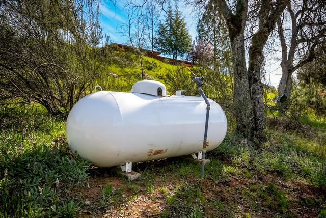 5603 Gold Mountain, Mountain Ranch, CA 95246