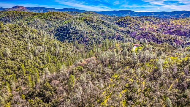 5603 Gold Mountain, Mountain Ranch, CA 95246