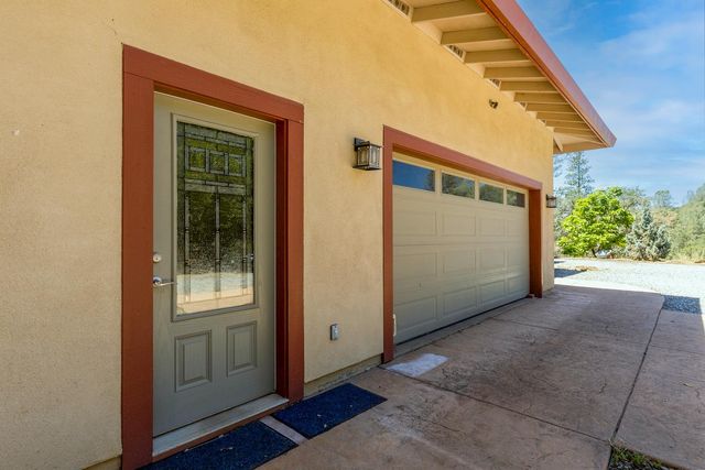 5603 Gold Mountain, Mountain Ranch, CA 95246
