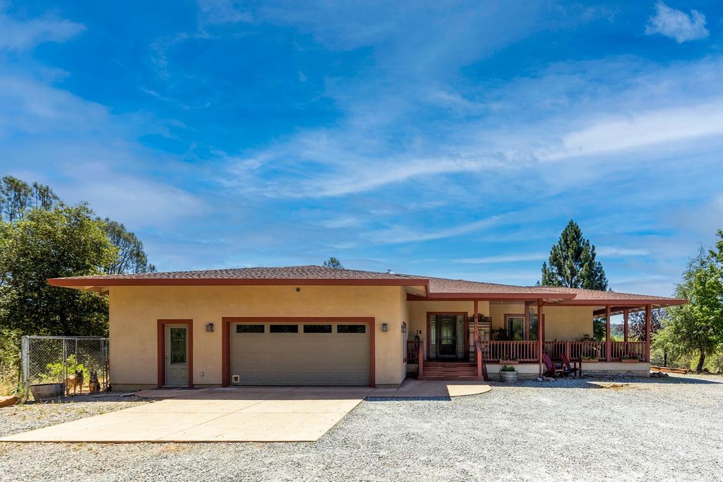 5603 Gold Mountain, Mountain Ranch, CA 95246