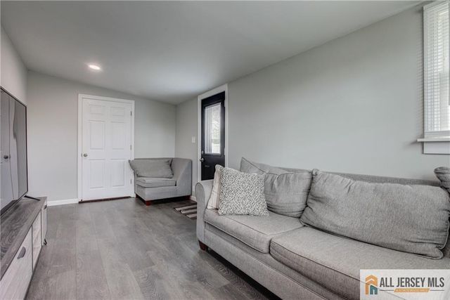 509 New Durham Road, Piscataway, NJ 08854