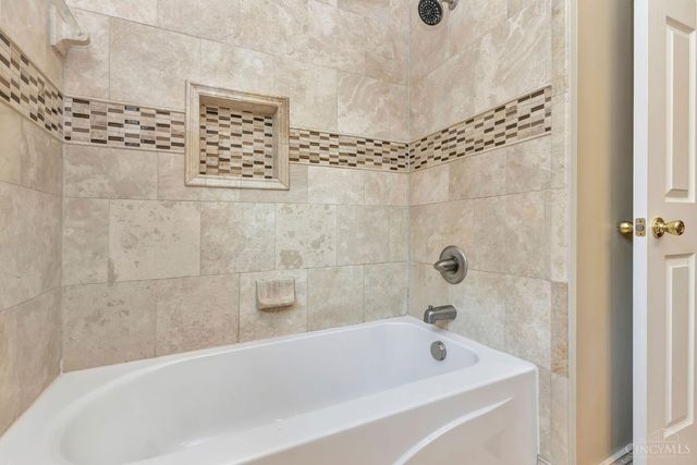 5476 Bentwood Drive, Mason, OH 45040
