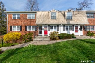 245 Unquowa Road 132, Fairfield, CT 06824