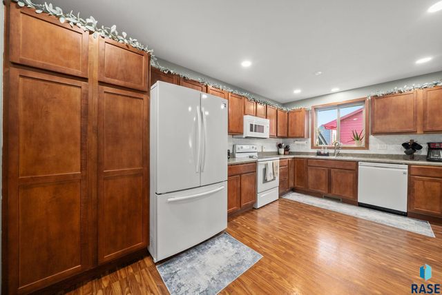 5109 S Sarmar Ave Avenue, Sioux Falls, SD 57106