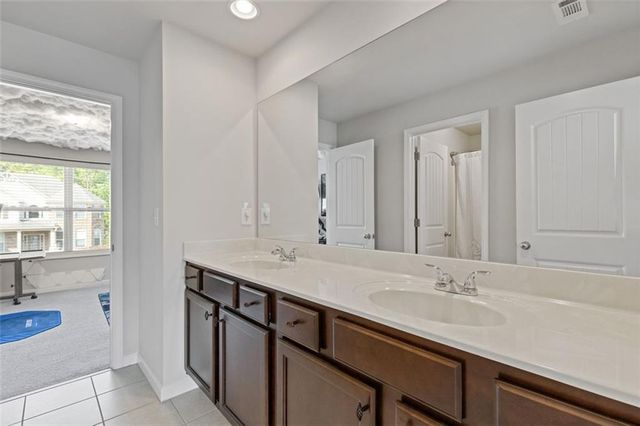 4279 TWO BRIDGE Drive, Buford, GA 30518