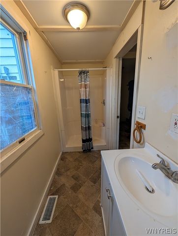 66 Van Buren Street, Lockport City, NY 14094