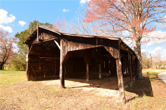 5600 Bunch Road, Oak Ridge, NC 27310