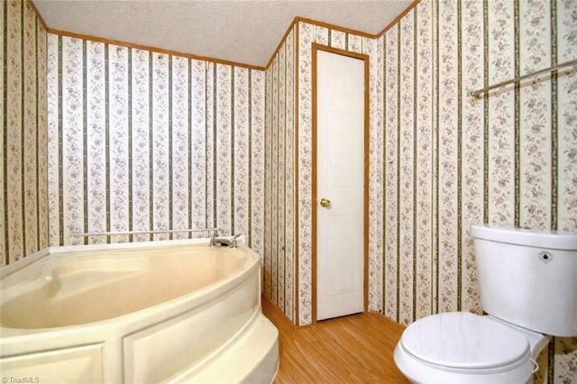5600 Bunch Road, Oak Ridge, NC 27310