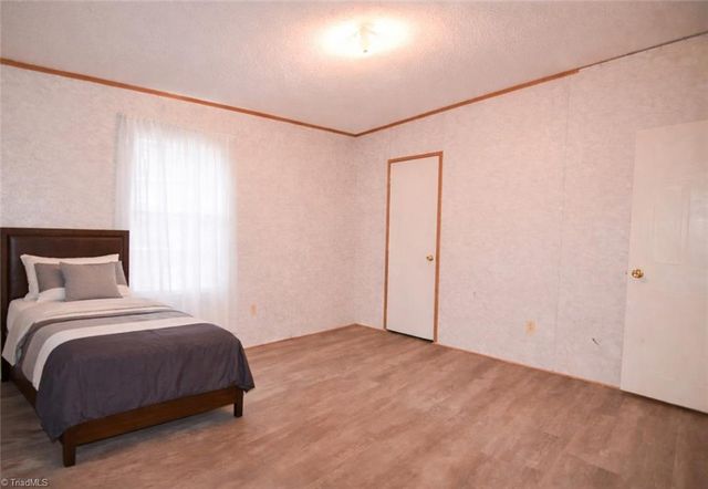 5600 Bunch Road, Oak Ridge, NC 27310