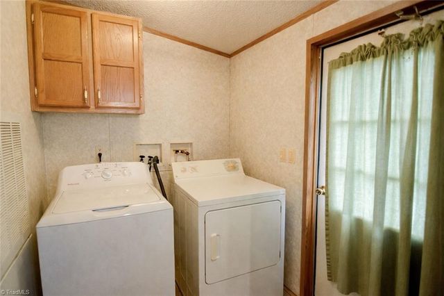 5600 Bunch Road, Oak Ridge, NC 27310