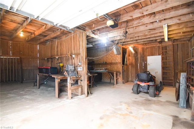 5600 Bunch Road, Oak Ridge, NC 27310