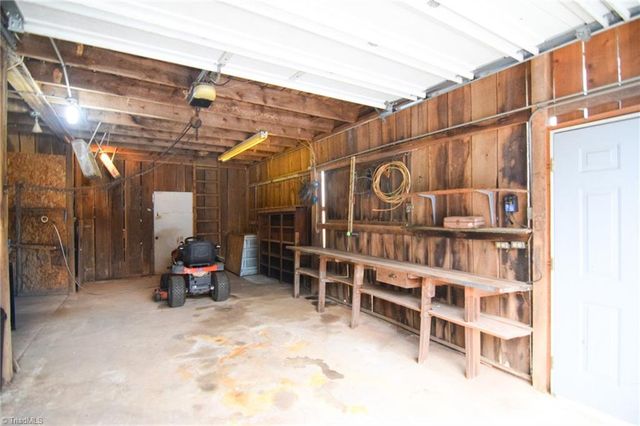 5600 Bunch Road, Oak Ridge, NC 27310
