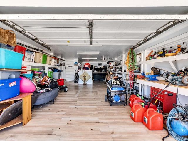 16614 Jamaica Inn Road, Jamaica Beach, TX 77554