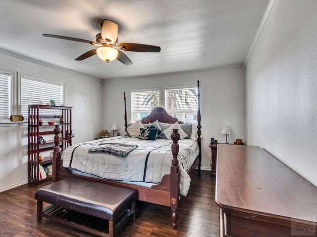 16614 Jamaica Inn Road, Jamaica Beach, TX 77554