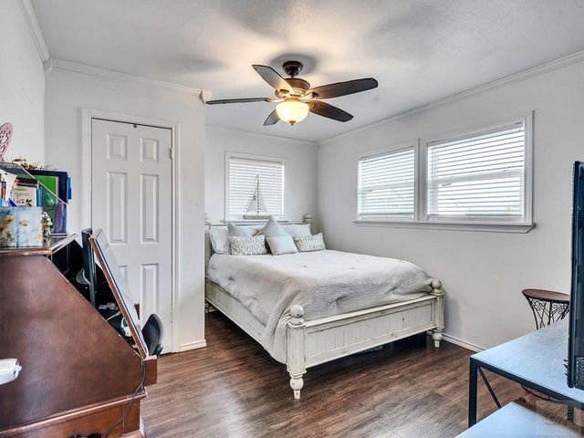 16614 Jamaica Inn Road, Jamaica Beach, TX 77554