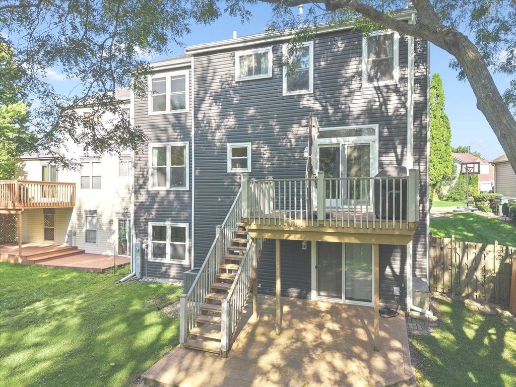1949 Barnhill Drive, Mundelein, IL 60060 — photo 3
