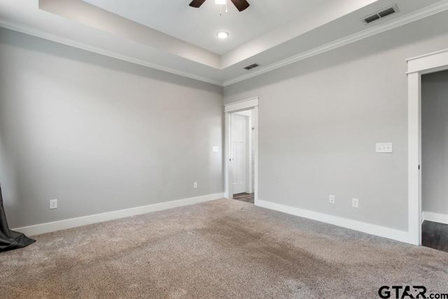 228 Smith Cir, Lindale, TX 75771
