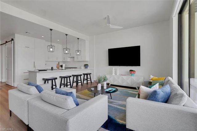 850 Central AVE 301, Other, FL 34102