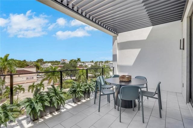 850 Central AVE 301, Other, FL 34102