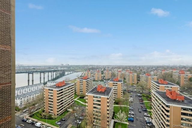 166-25 Powells Cove Boulevard 18G, Beechhurst, NY 11357